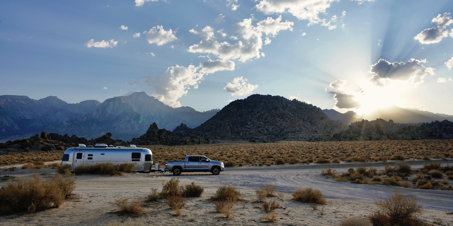 Airstream_weight_distribution_hitch.jpg